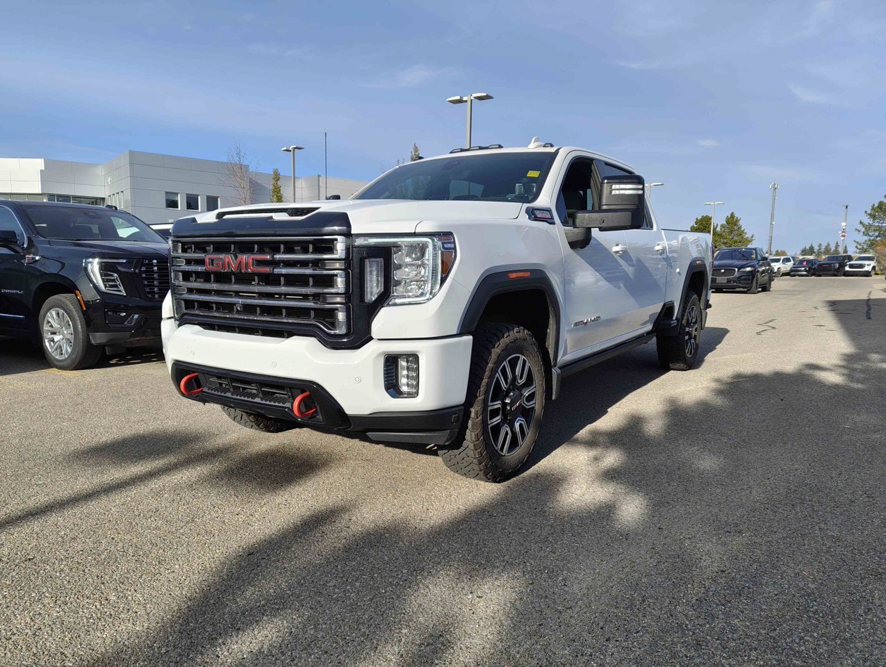 2021 GMC Sierra 3500HD 4WD Crew Cab 159 AT4 White Sherwood Park - photo #3