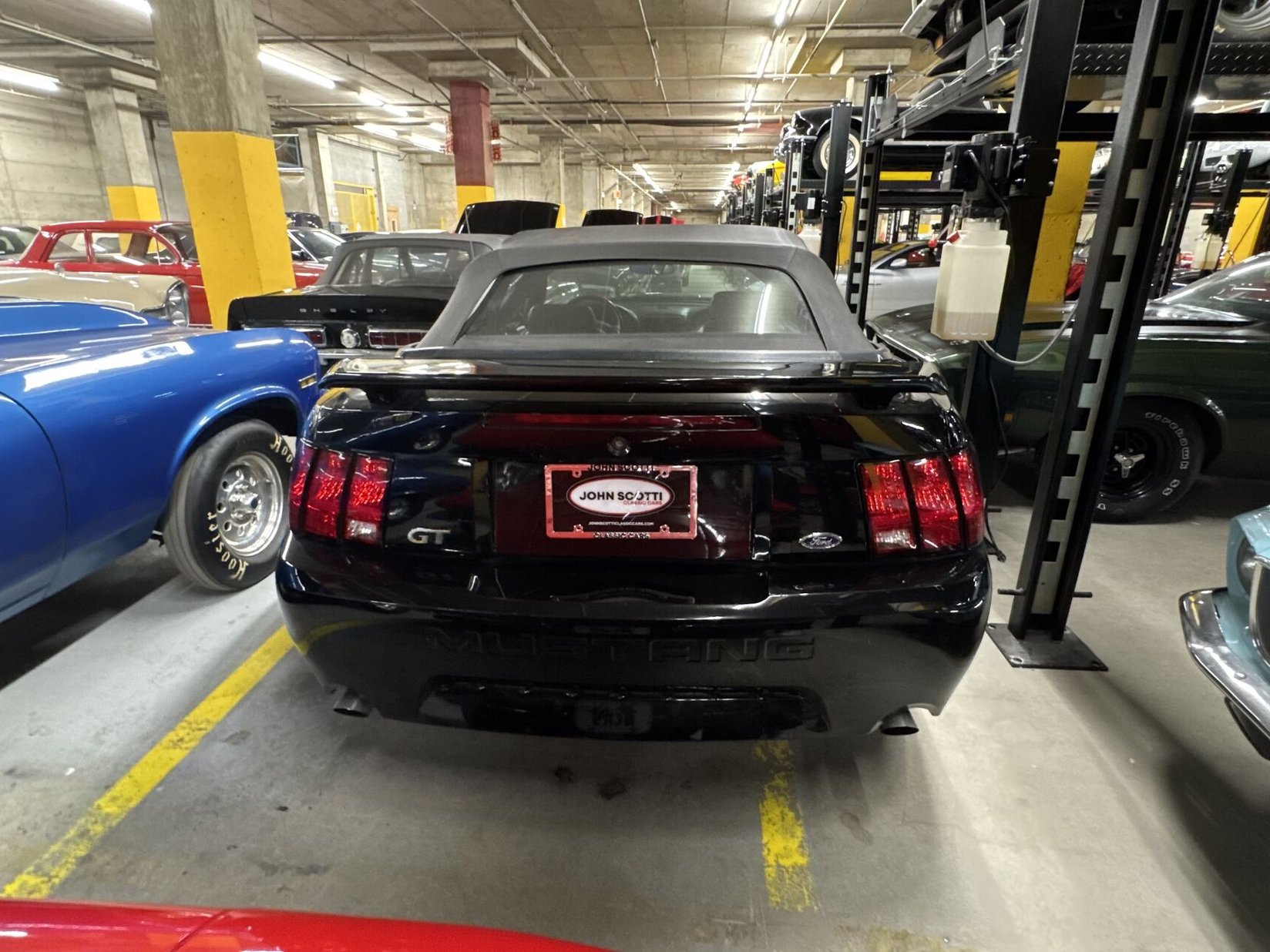 Ford Mustang 2001 Noir Montréal - photo #4