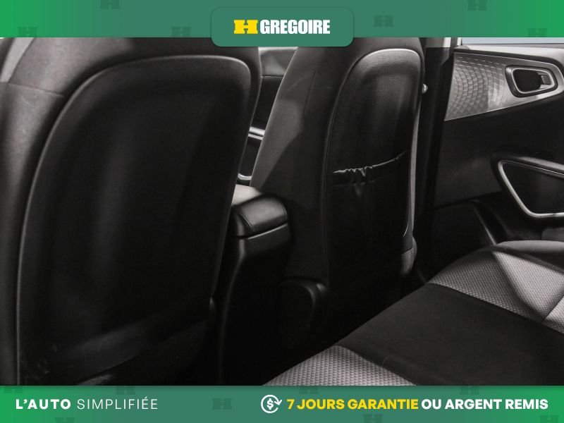 2020 Kia Soul White Saint-Eustache - photo #23