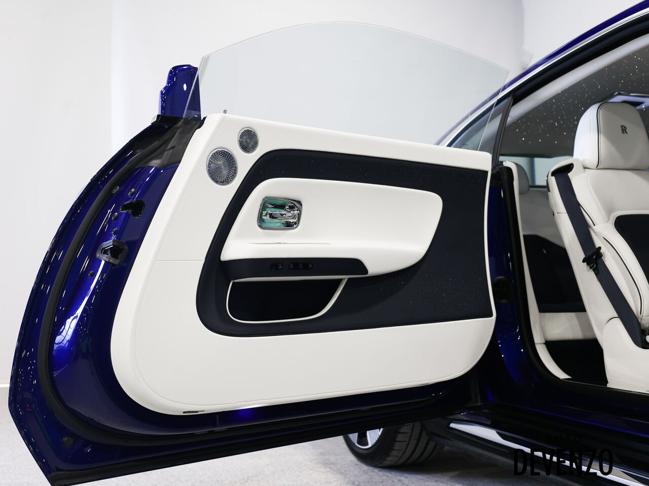 2024 Rolls-Royce Spectre Blue Saint-Eustache - photo #7
