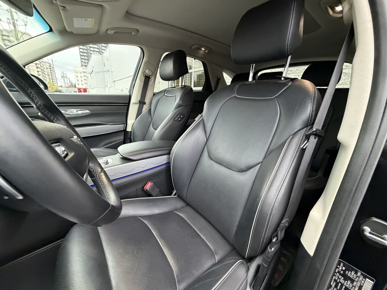 Genesis GV70 2.5T Advanced Plus AWD 2024 Noir Laval - photo #11