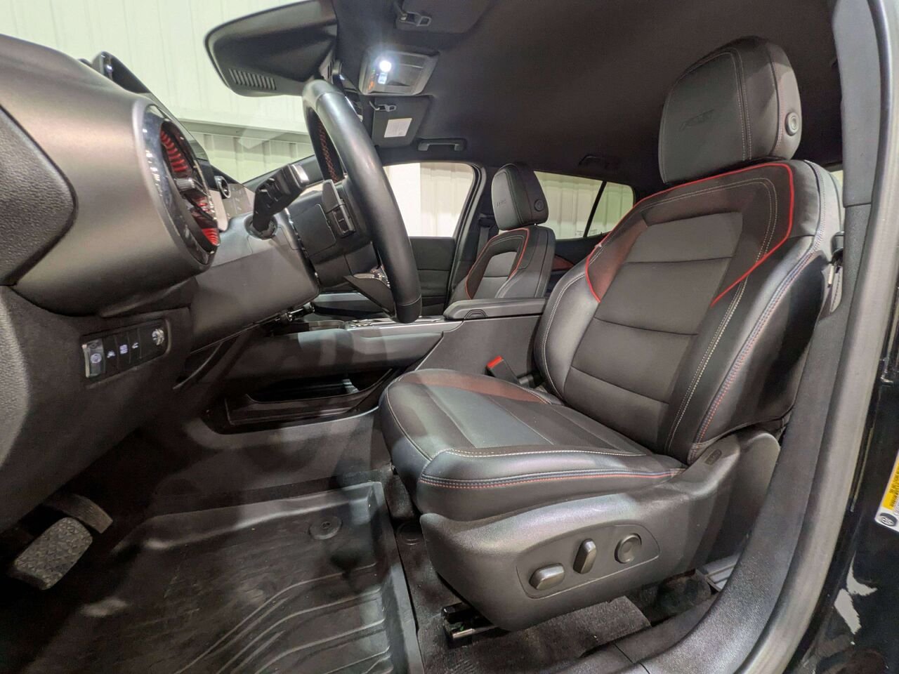 2024 Chevrolet Equinox EV 4dr RS w/2RS Black Val-David - photo #1