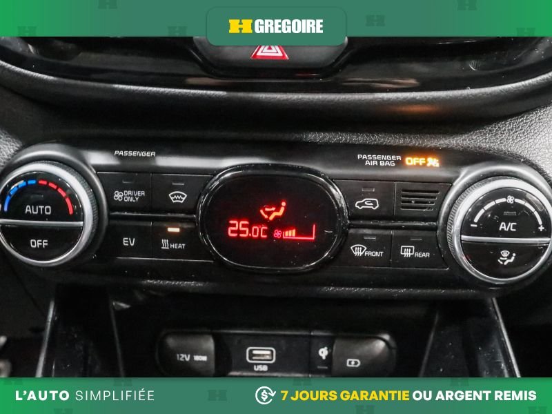 2020 Kia Soul White Vaudreuil-Dorion - photo #24