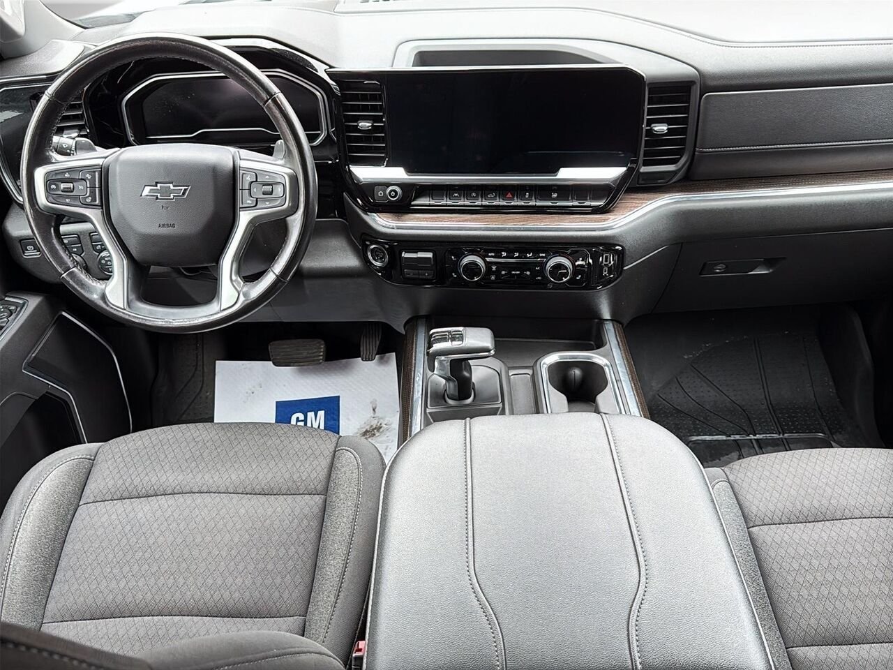 CHEVROLET SILVERADO 1500 1500 RST 2023 Blanc Saint-Hyacinthe - photo #9