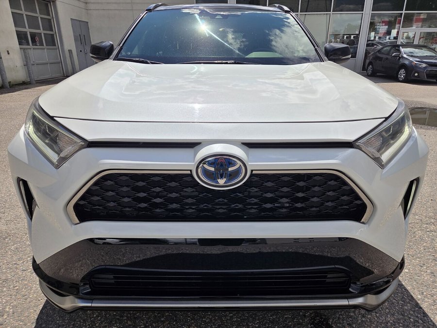 2021 Toyota RAV4 PRIME XSE White
