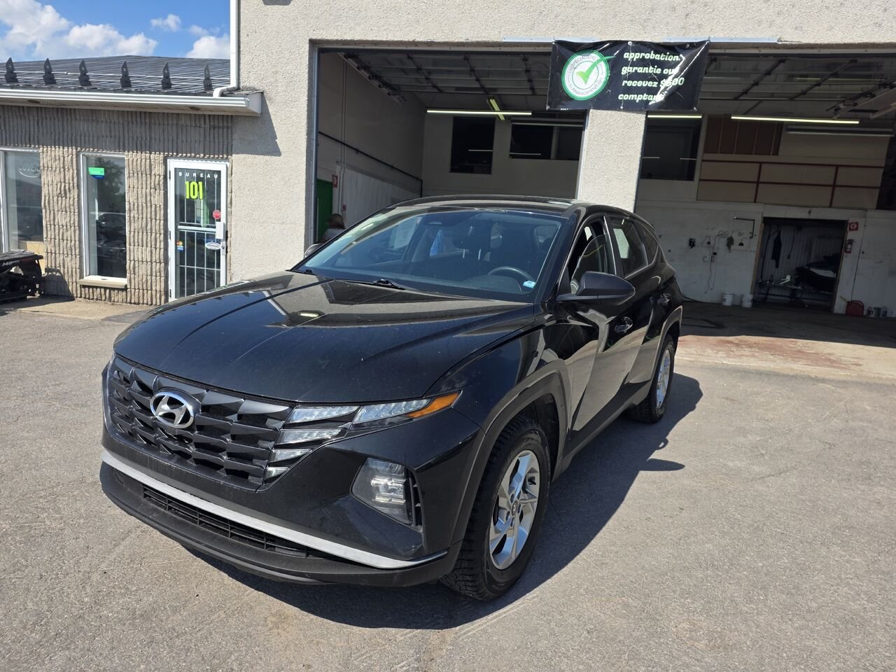 2023 Hyundai Tucson Black  - photo #0