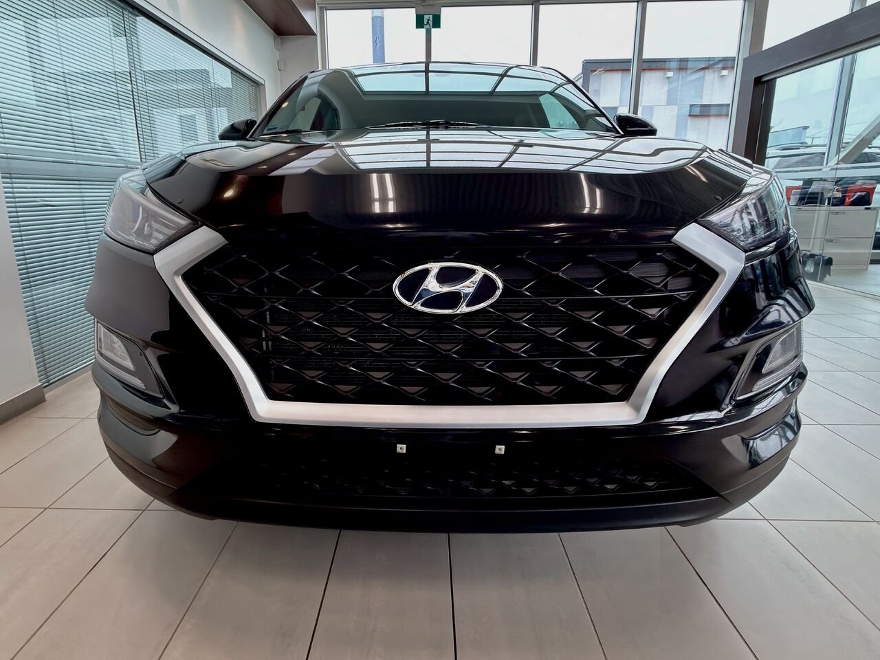 2020 Hyundai Tucson Black Notre-Dame-des-Prairies - photo #5