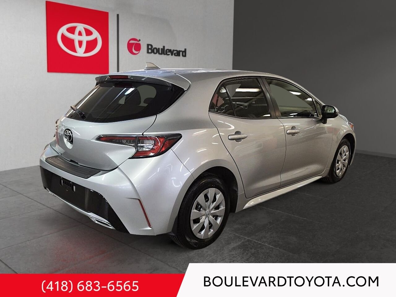 Toyota Corolla à hayon 100329A-17 | BASE 2021 Argent Québec - photo #3