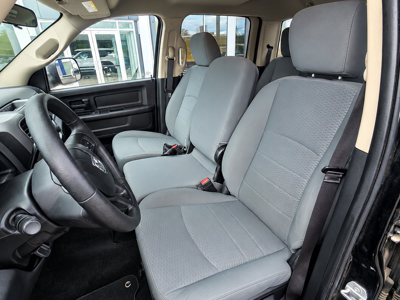 2015 Ram 1500 Hemi Black Granby - photo #11
