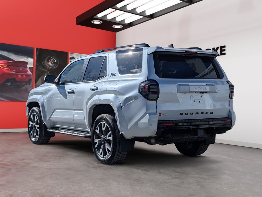 Toyota 4Runner TRD SPORT/SIÈGES CHAUFFANTS/TOIT OUVRANT/VOLANT CHAUFFANT/AC BIZONE/CAMÉRA DE RECUL/ 2025 Blanc