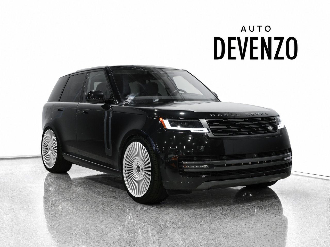 Land Rover Range Rover 2023 Noir Saint-Eustache - photo #0