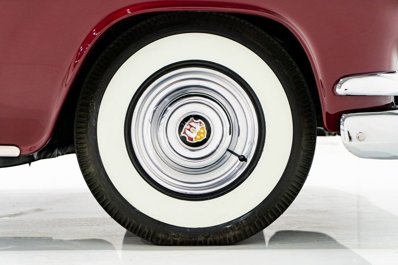 Oldsmobile 98 PRIX EN USD | Convertible Beautifully Presented from complete Restoration 1953 Rouge Montréal - photo #82