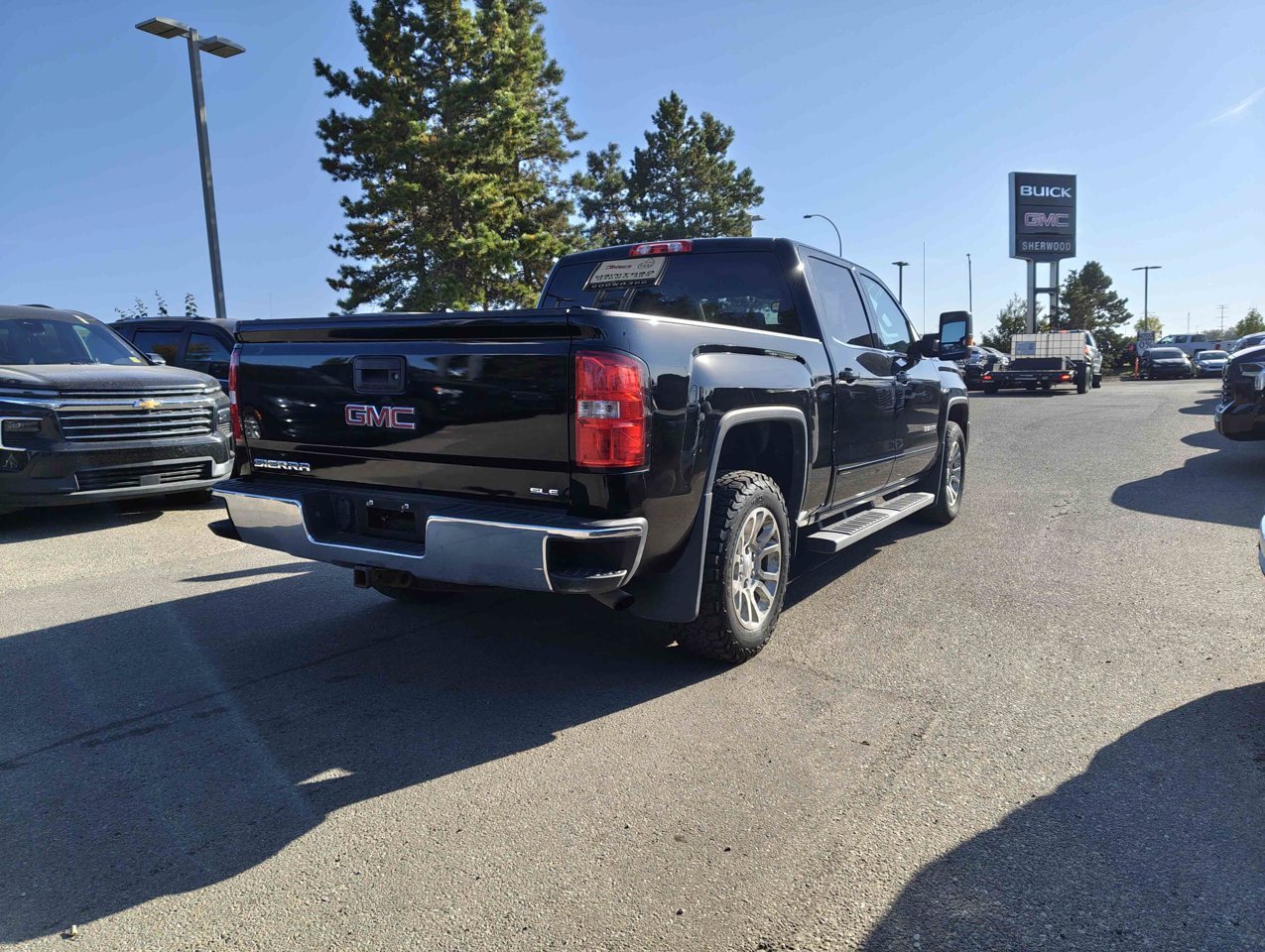 2017 GMC Sierra 1500 4WD Crew Cab 143.5 SLE Black Sherwood Park - photo #5