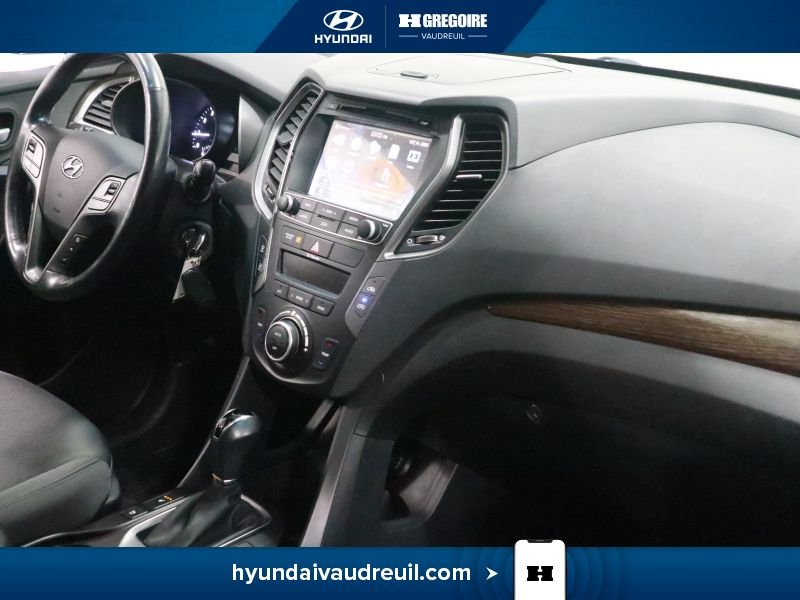 2017 Hyundai Santa Fe Grey Laval - photo #29