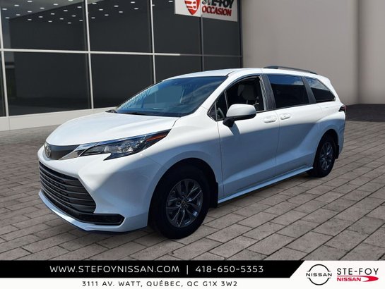 Toyota Sienna LE 8 PASSAGERS S6704 2026 Blanc