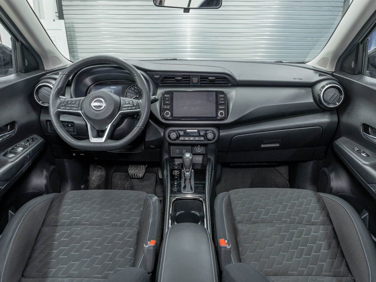 Nissan Kicks SV *SIÈGES CHAUFF* CARPLAY REG ADAPT ALERTES 2023 Gris Saint-Jérôme - photo #10