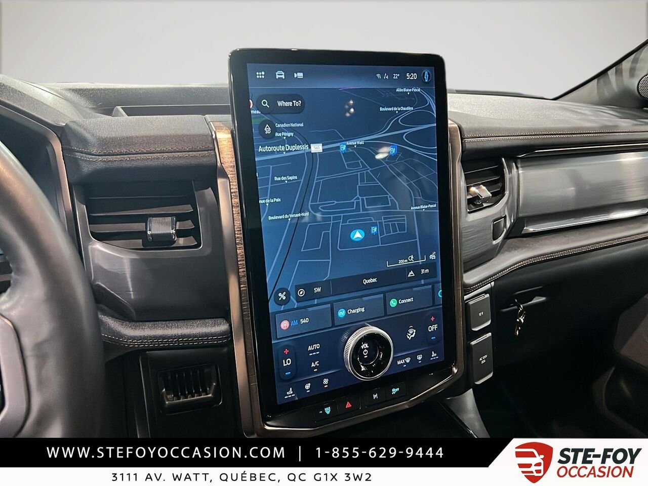 2023 Ford F-150 Lightning GROUPE 510 A, standard range Blue Québec - photo #18