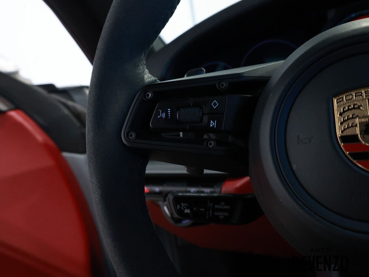 2020 Porsche 911 Silver Saint-Eustache - photo #16
