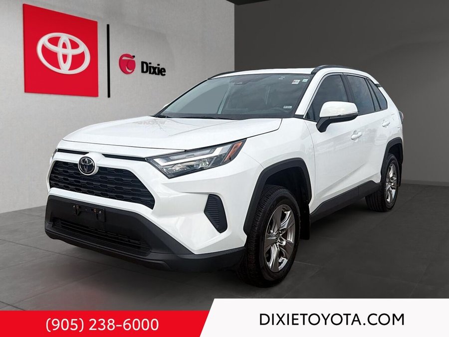 2024 Toyota RAV4 XLE AWD White