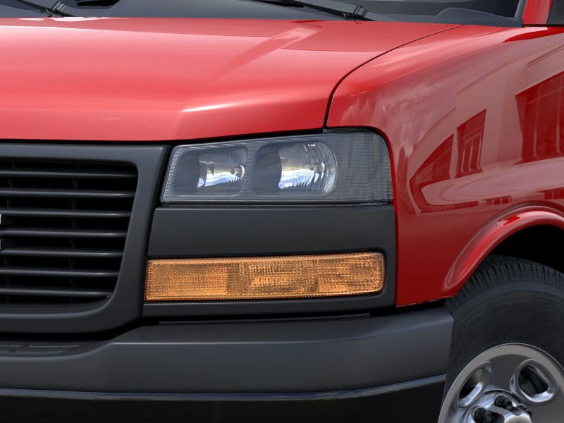 2024 GMC Savana Cargo Van Cardinal Red Saint-Eustache - photo #9
