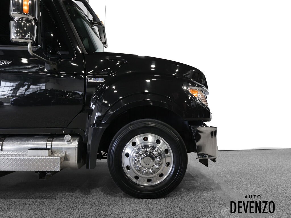 International TerraStar RV Hauler 6.4L Diesel MAXXFORCE 2014 Noir Saint-Eustache - photo #8