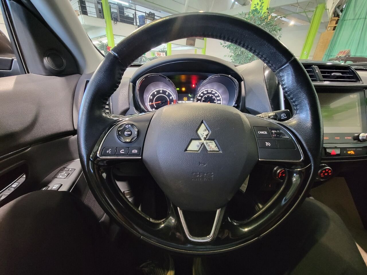 2020 Mitsubishi RVR Brown  - photo #15
