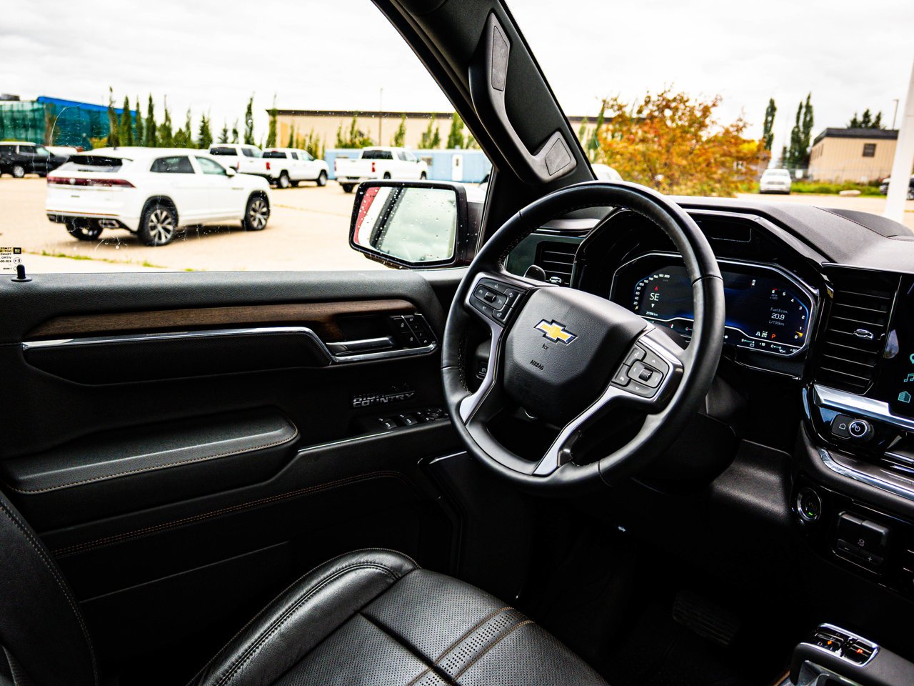 2024 Chevrolet Silverado 1500 4WD Crew Cab 147 High Country Red Sherwood Park - photo #34