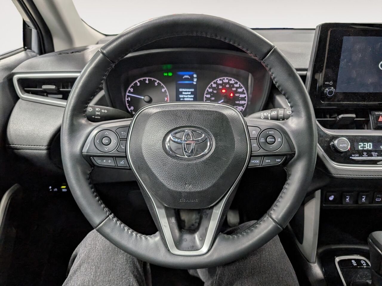 Toyota Corolla Cross LE AWD/SIÈGES CHAUFFANTS/AC BIZONE/VOLANT CHAUFFANT/BLUETOOTH 2025 Argent sonique métallisé Sherbrooke - photo #12