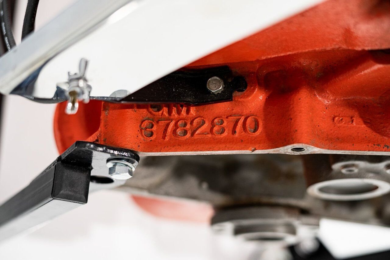 1962 Chevrolet 327/360HP PRIX EN USD | Fuelie Original Factory Motor never installed or stamped Montreal - photo #6