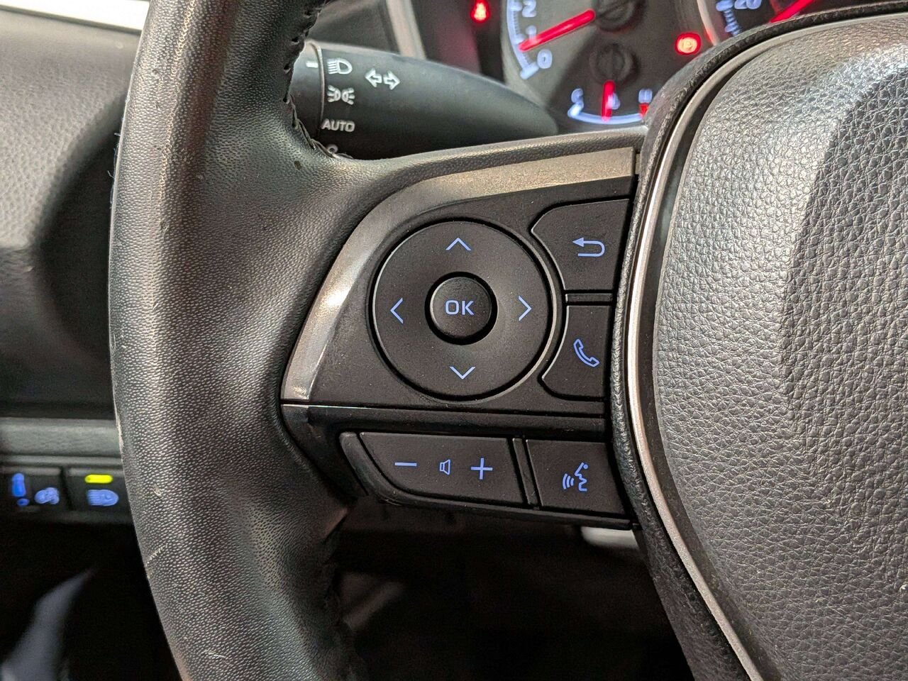 2019 Toyota Corolla Hatchback Manual Blue Val-David - photo #14
