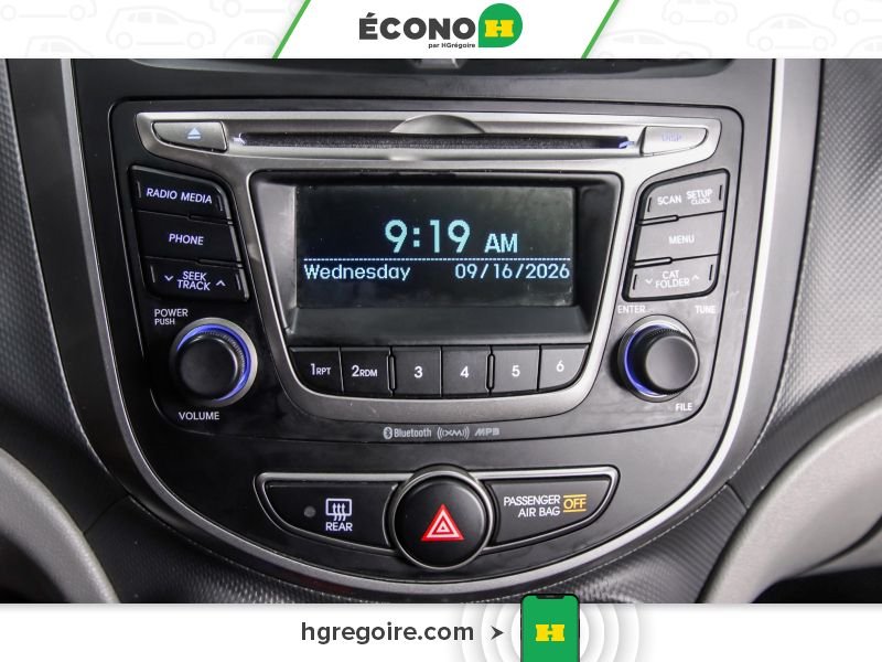 2017 Hyundai Accent Black Saint-Eustache - photo #35