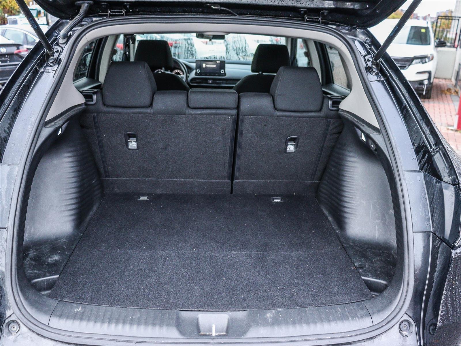 Honda HR-V LX-B 2024 Black Ottawa & Gatineau - photo #16