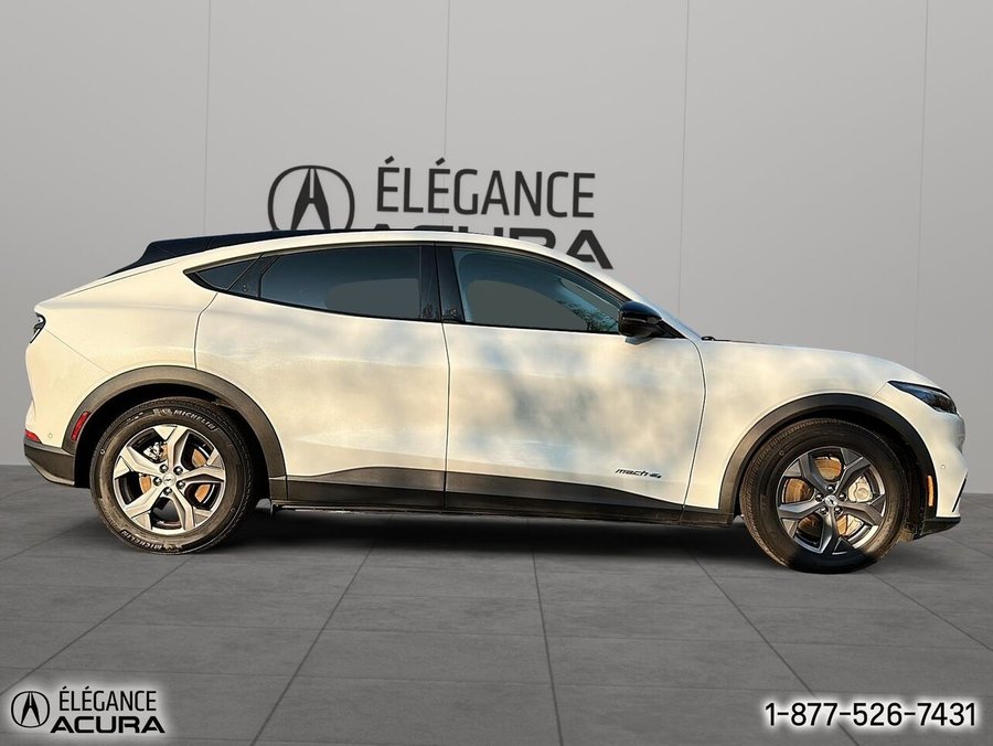 2023 Ford Mustang Mach-E Sélect TI White