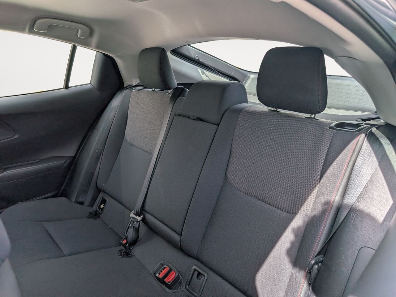 2026 Toyota Prius hybride branchable JTDACACUXT3057003 Grey Sherbrooke - photo #6
