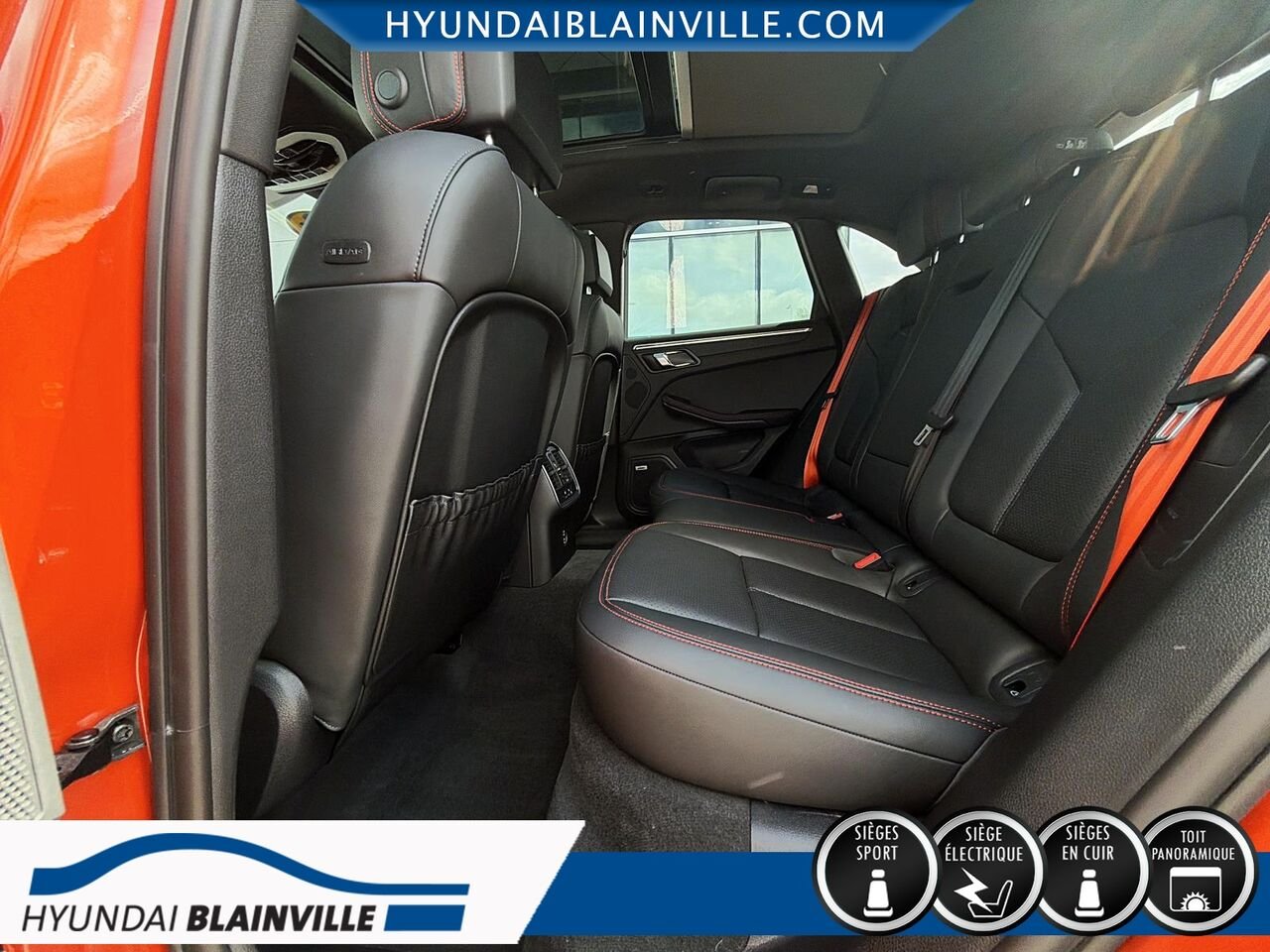 Porsche Macan 2022 Orange Blainville - photo #18
