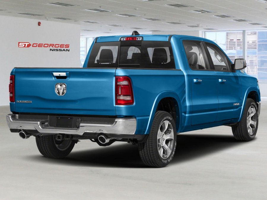 2022 Ram 1500 Laramie cabine d'équipe 4x4 caisse de 6,4 pi Blue