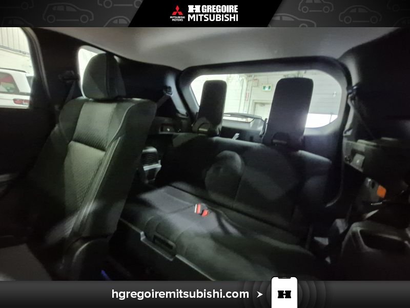 2025 Mitsubishi Outlander Plug-In Hybrid Grey Blainville - photo #30