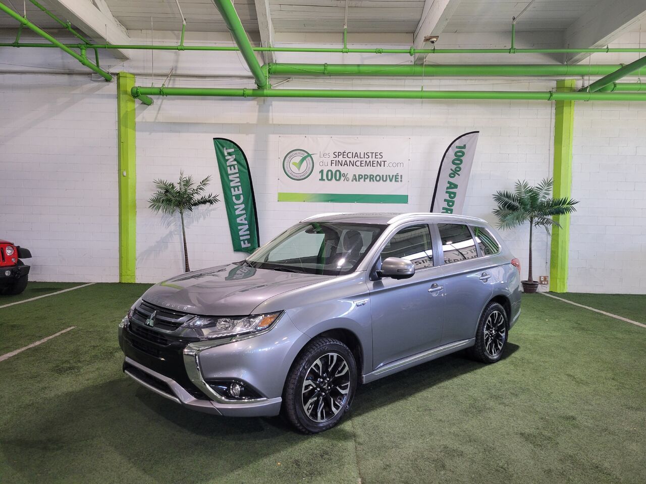 Gray 2018 Mitsubishi Outlander Hybrid Plug-in SUV / Crossover All-Wheel Drive Automatic