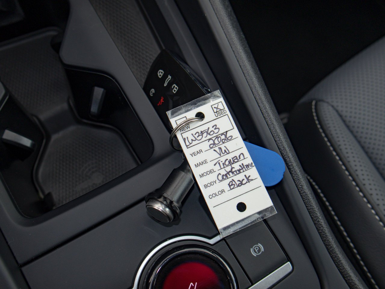 2026 Volkswagen Tiguan Comfortline 4MOTION Black Sherwood Park - photo #31