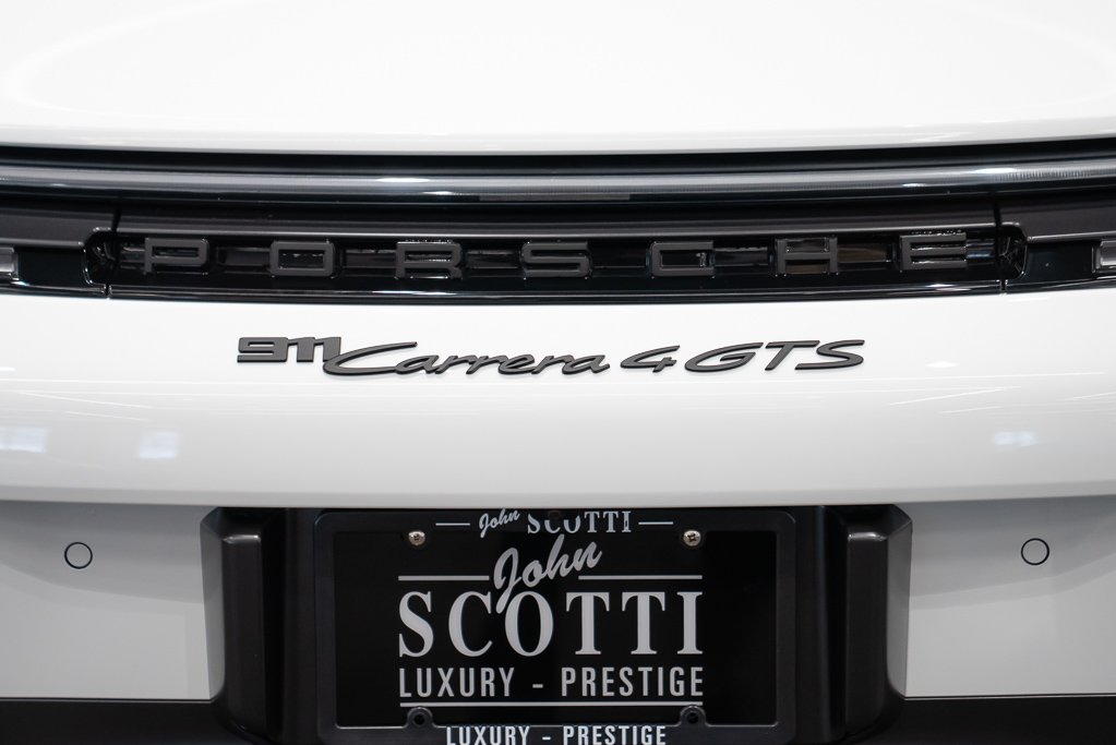 2026 Porsche 911 Carrera 4 GTS Coupe \\ NO LUXURY TAX White Kirkland - photo #6