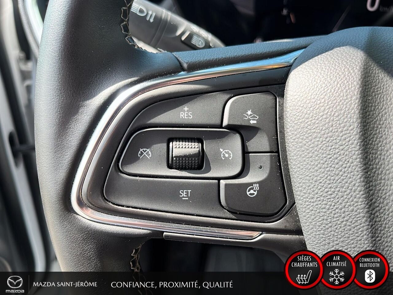 2024 Buick Encore GX White Ste-Agathe des Monts - photo #13