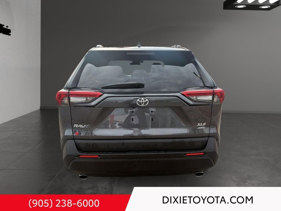 2023 Toyota RAV4 XLE AWD Grey