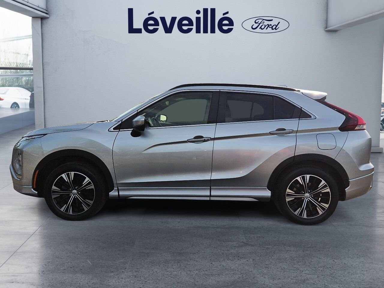 2022 Mitsubishi Eclipse Cross Silver Saint-Jérôme - photo #4