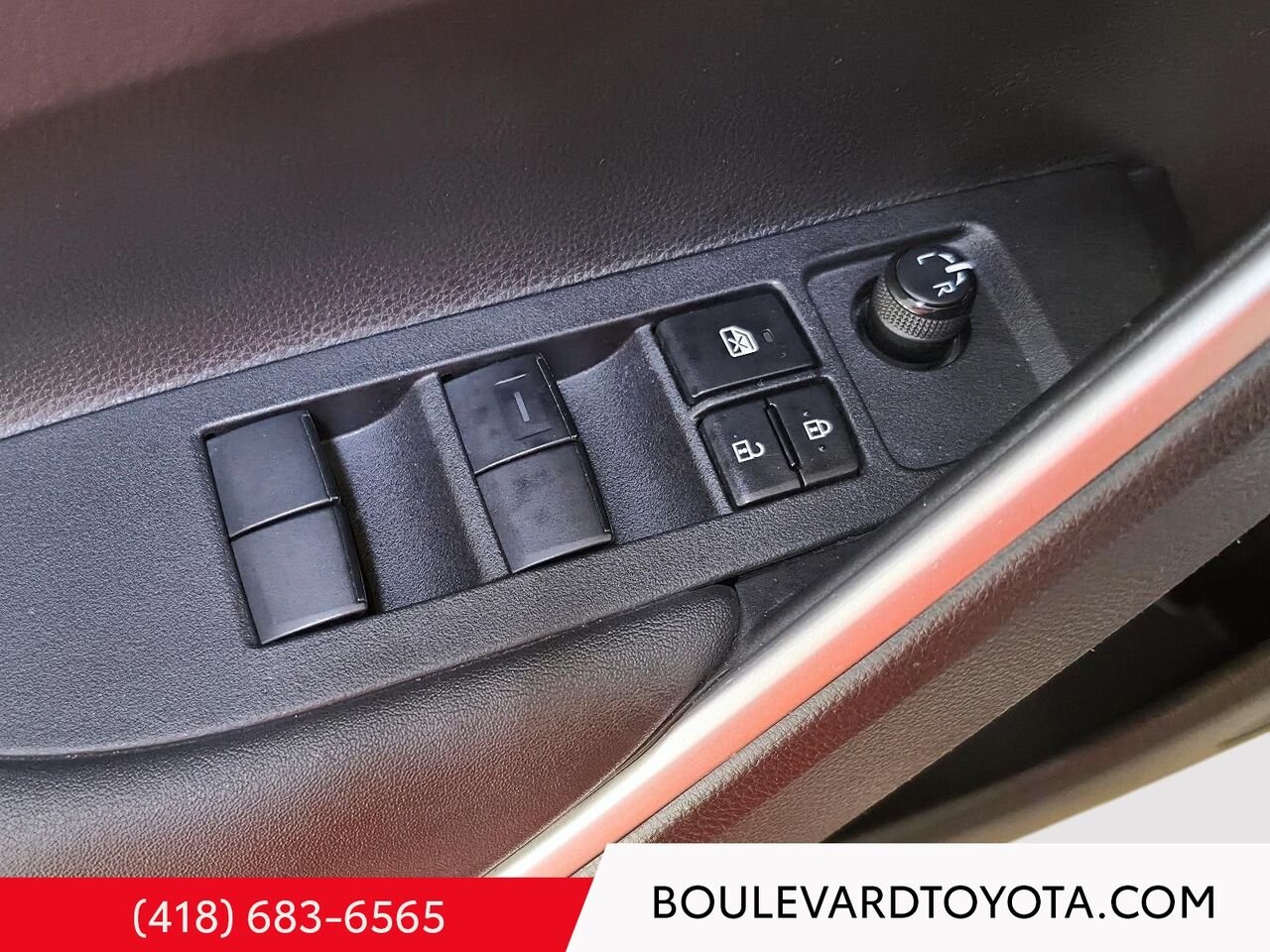 2023 Toyota Corolla Cross 100755A-94 | LE, AWD Silver Québec - photo #7