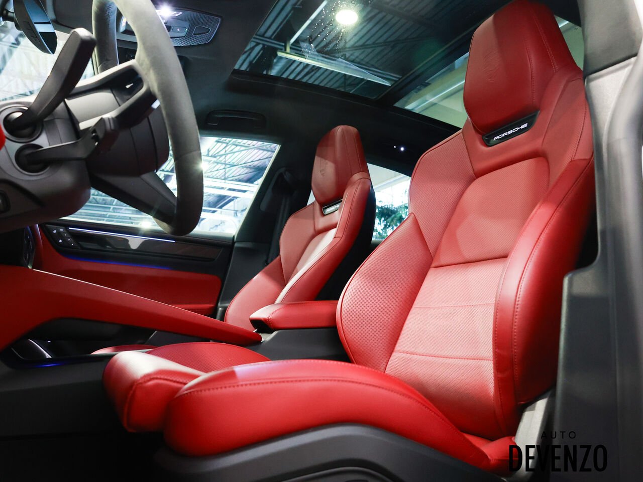 2025 Porsche Macan Grey Saint-Eustache - photo #12