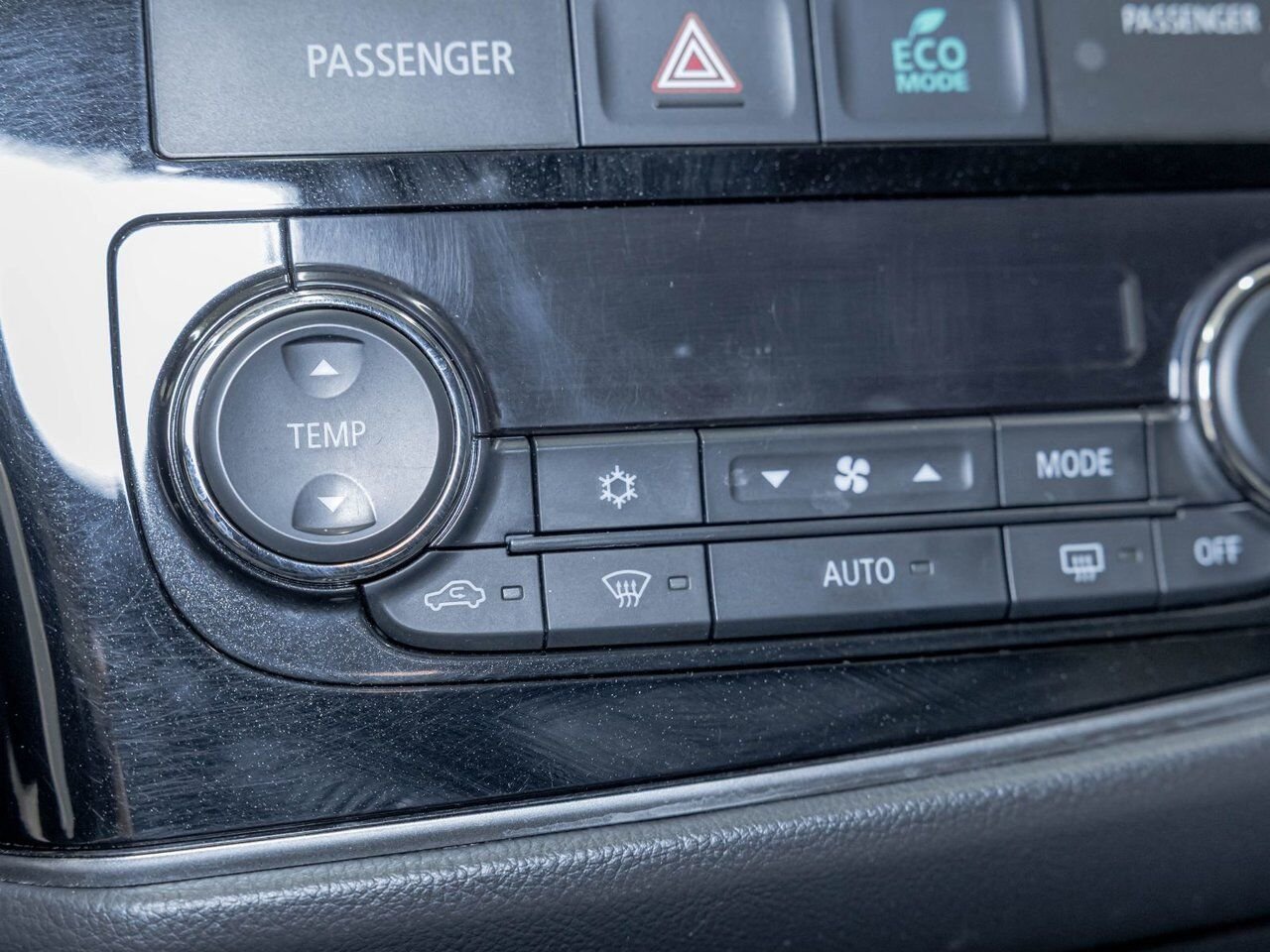 Mitsubishi Outlander ES AWD *TOIT* CUIR 7 PLACES SIÈGES CHAUFF CAM 360 2018 Blanc Saint-Jérôme - photo #21