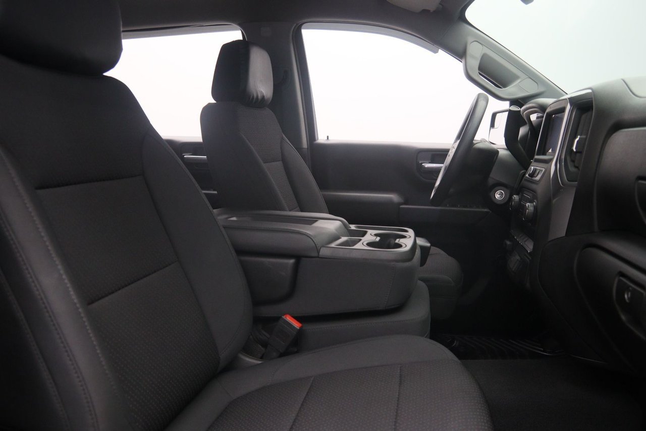 Chevrolet Silverado 1500 Custom 2020 Noir Baie-Comeau - photo #12
