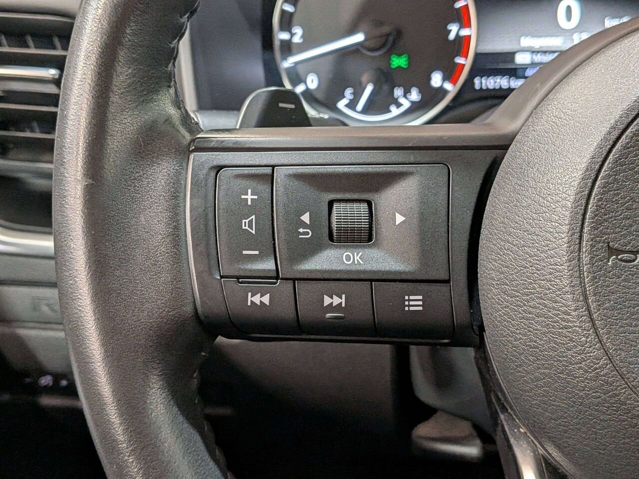 2024 Nissan Rogue AWD S Black Val-David - photo #14