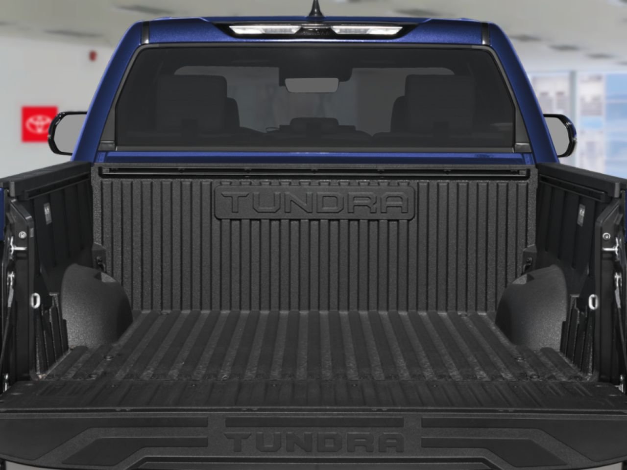 Toyota Tundra 2026 Noir minuit métallisé Mont-Laurier - photo #11