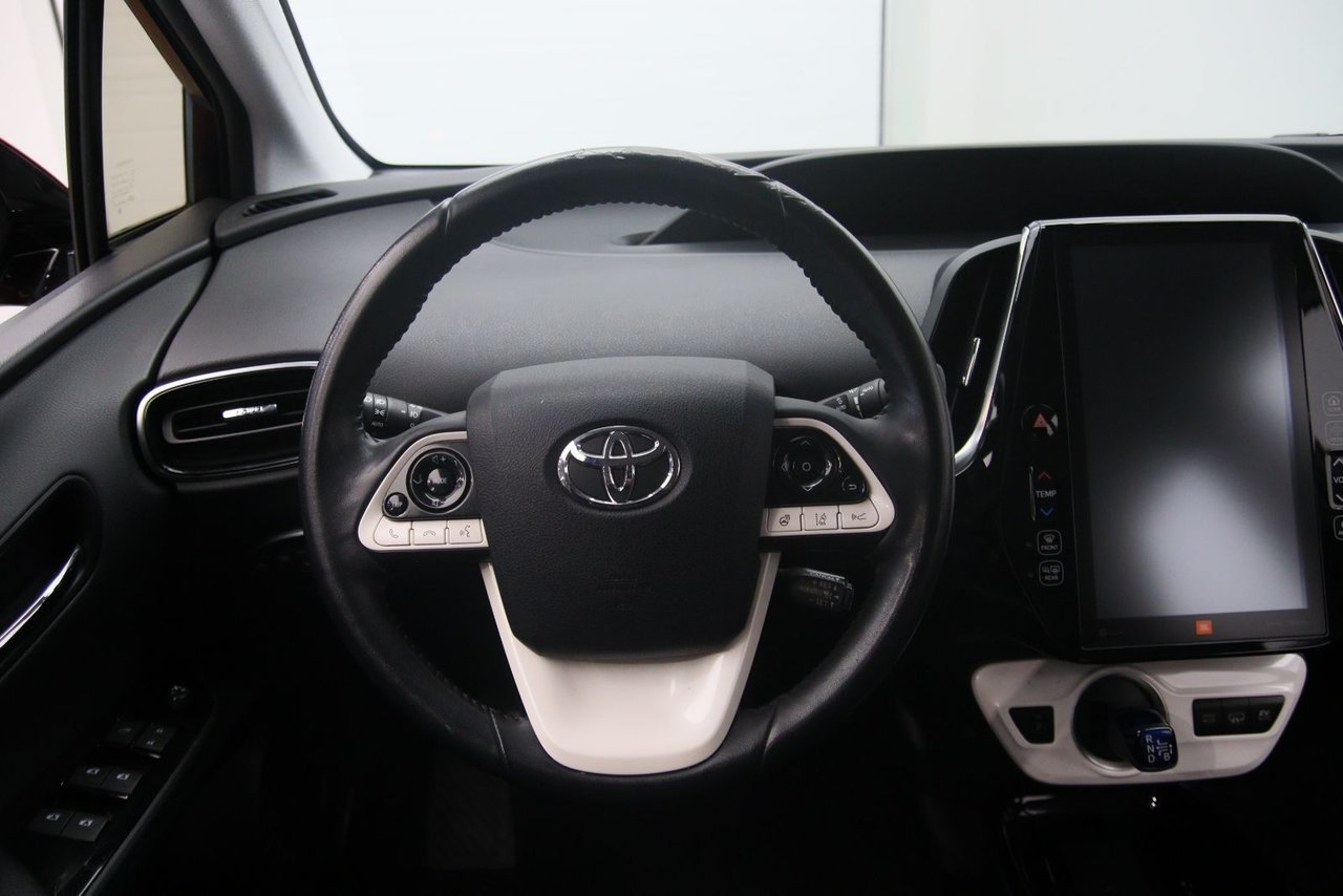 2018 Toyota Prius Prime ROUGE Red Baie-Comeau - photo #10